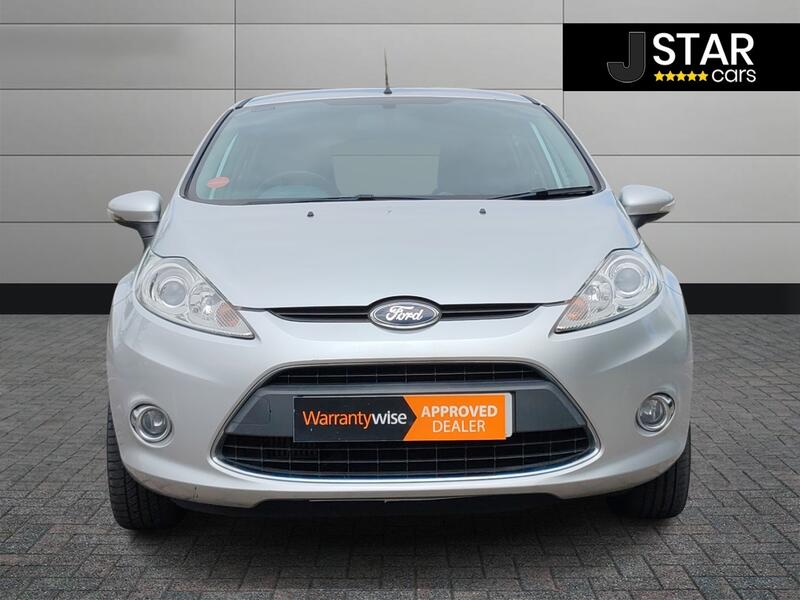 View FORD FIESTA 1.6 TDCi Zetec 