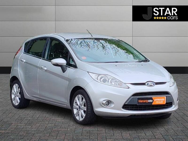 View FORD FIESTA 1.6 TDCi Zetec 