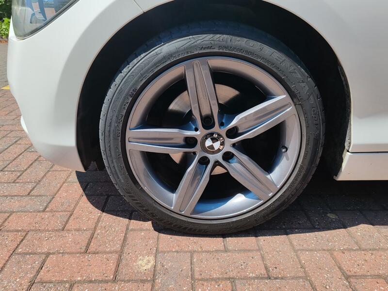 BMW 1 SERIES