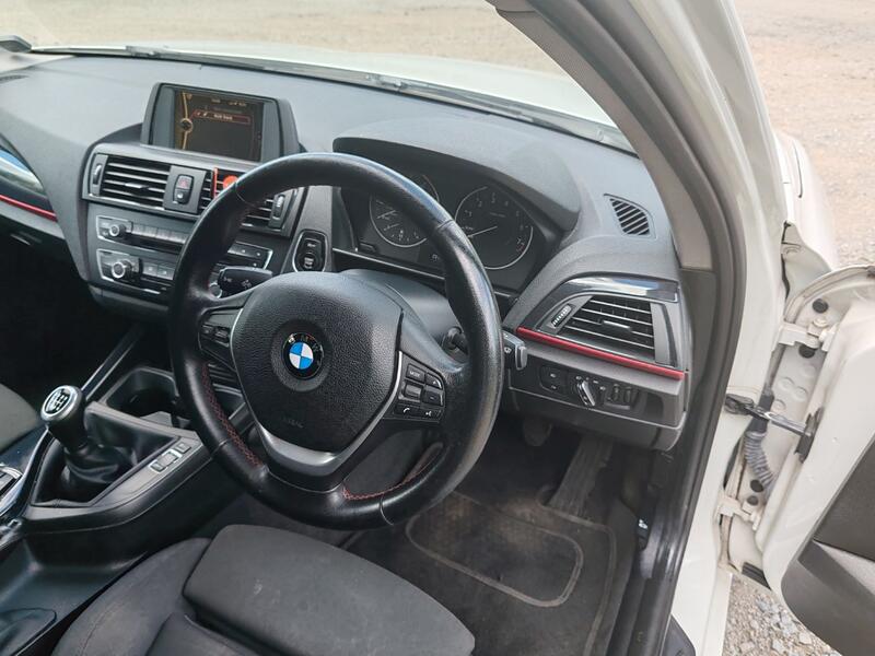 BMW 1 SERIES