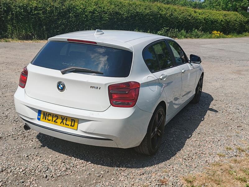 BMW 1 SERIES