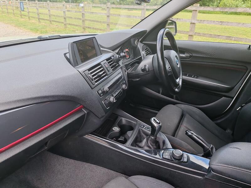 BMW 1 SERIES